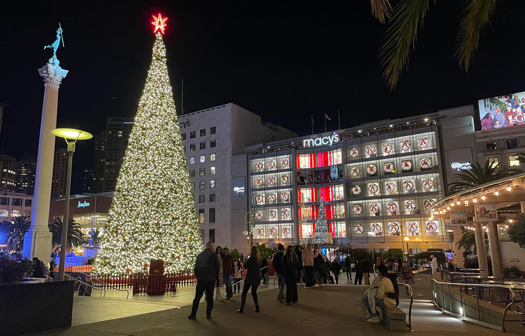 San Francisco's Union Square at Christmas: Photo Tour