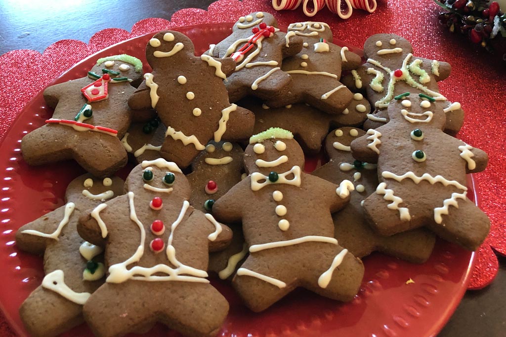 Holiday Cookies: Classic Gingerbread People | Marin Mommies