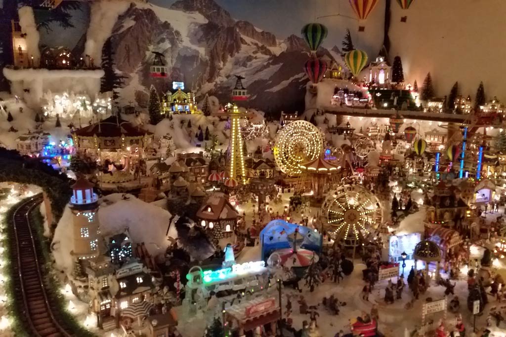 The Rombeiro Christmas House in Novato: You Have to See It to Believe It!  Marin Mommies
