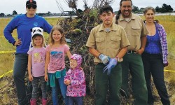 Kent Island Earth Day volunteers