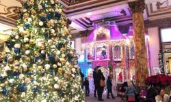 Gingerbread house and Christmas tree at the Fairmont San Francisco