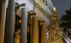 Ritz Carlton San Francisco Holiday Tree outside portico