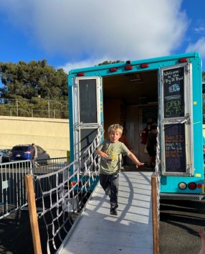 Summer Reading: STEM Try It Truck, Sausalito Library