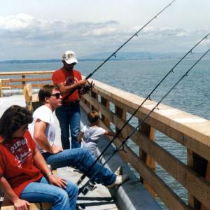 people pier fishing at Paradise Beach Park in Tiburon