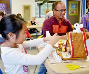 Snoopy Gingerbread Doghouse Workshops, Charles M. Schulz Museum, Santa Rosa