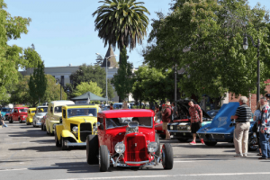 1950s cars in Petaluma American Graffiti