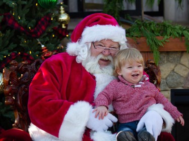 Santa Claus is Comin’ to Larson Family Winery, Sonoma