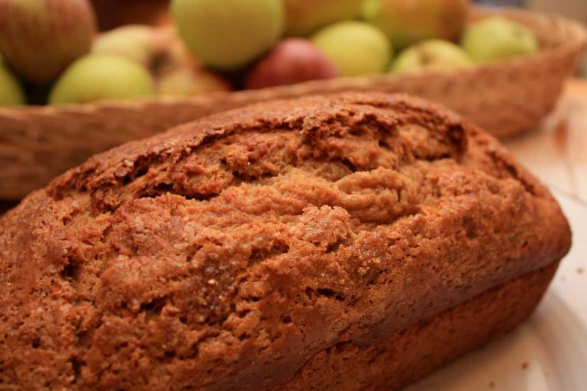 apple walnut bread