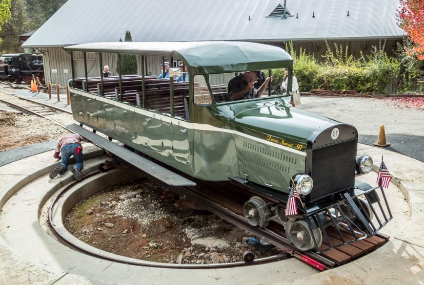 NCNGRR rail bus on turntable