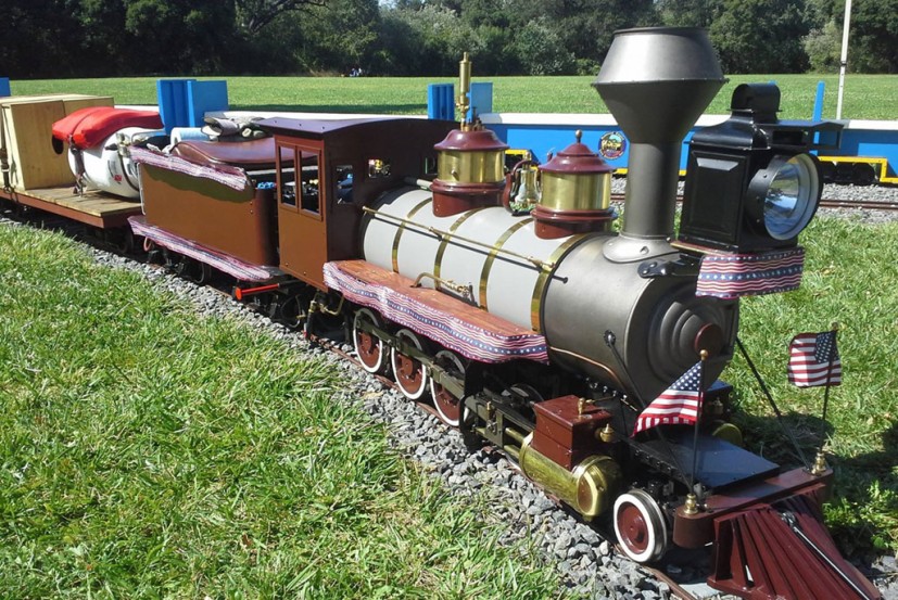 Train at Redwood Empire Live Steamers in Santa Rosa