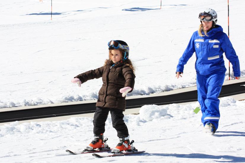 Lake Tahoe Ski, Snowboard & Snow Play Family Fun