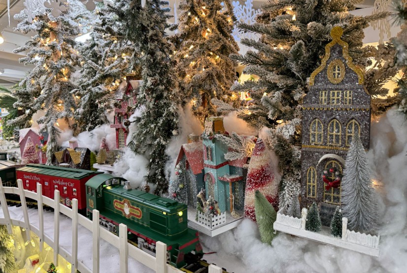 West End Nursery Christmas House train
