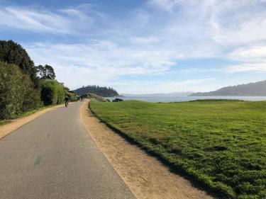 Tiburon bike path