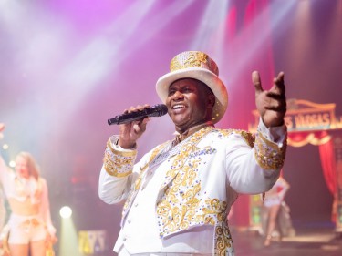 Circus Vargas ringmaster singing