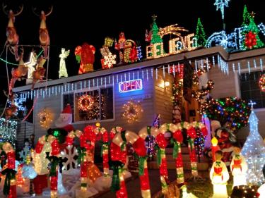 Rombeiro Christmas House Novato