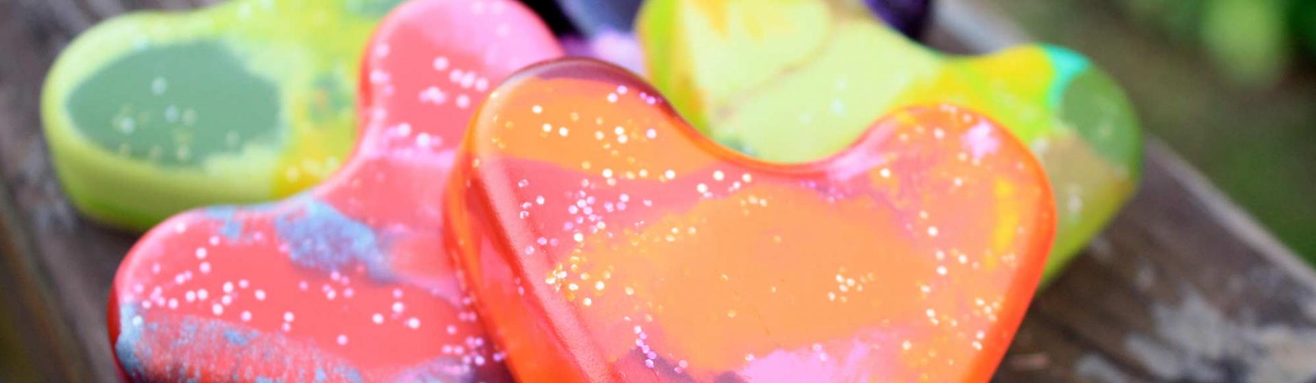 Heart-shaped crayons for Valentine's Day